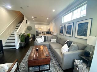 801 9th St NE #2, Washington, DC 20002