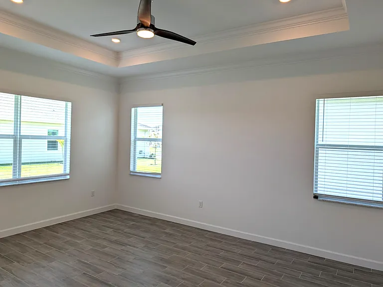 1332 SE Willow Oaks St — Photo 9