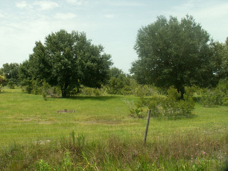 2nd image of 21581 NW 288th St