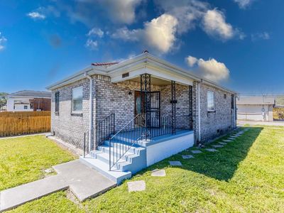 2238 Clouet St, New Orleans, LA, 70117