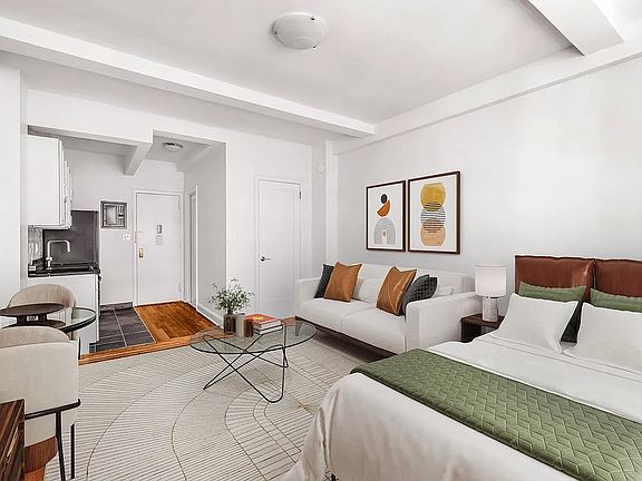 2nd image of 208 W 23rd St APT 904