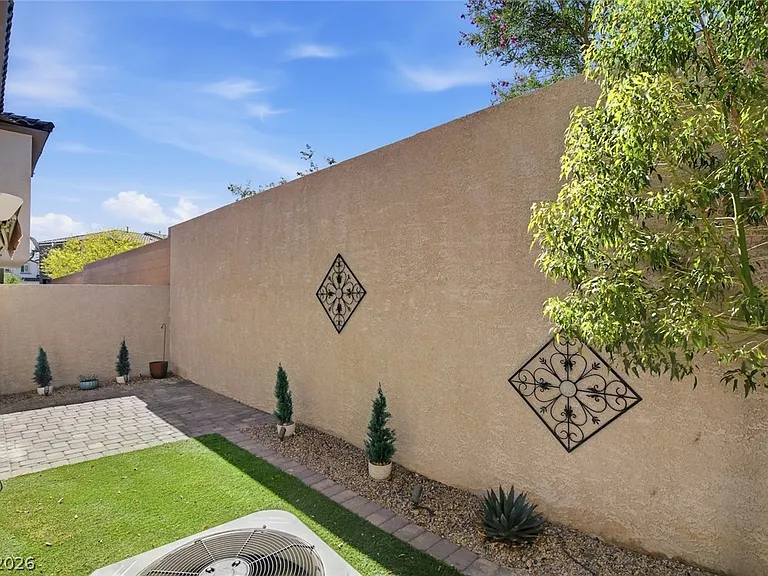 305 Quail Dove Ave — Photo 38