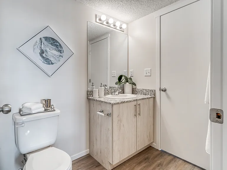 120 Yorkville Park SW #1114 — Photo 113