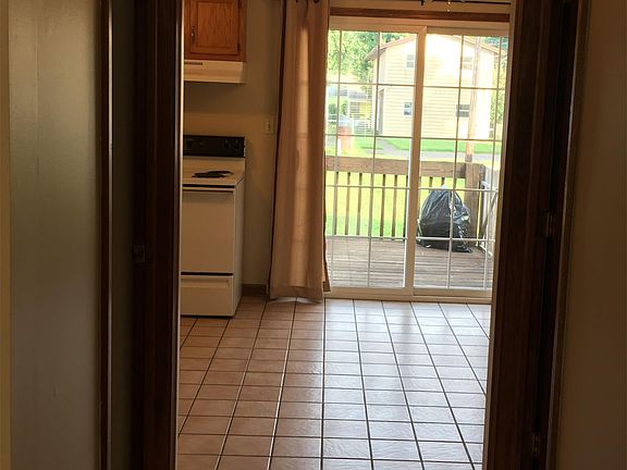 3rd image of 228-A 11th Ave