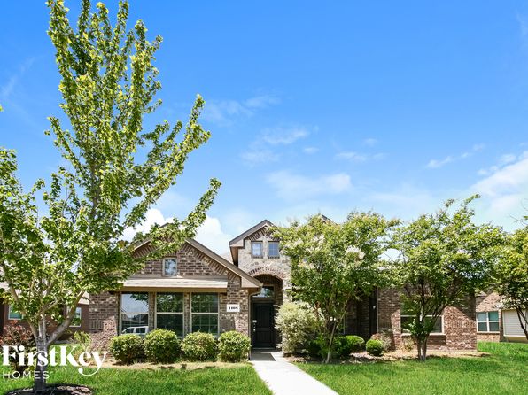 1108 Colonial Dr