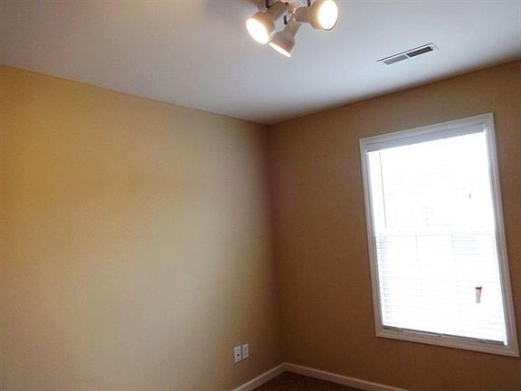 5th image of 16966 Cornerwood Dr