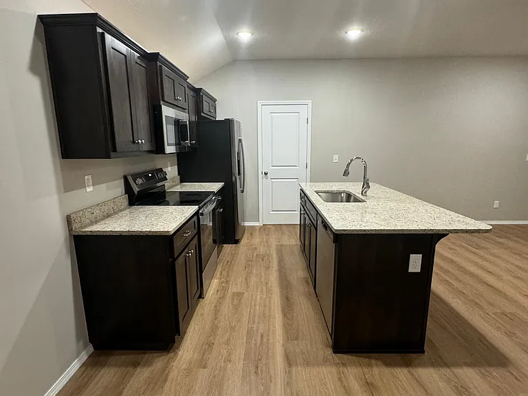 3498 N Ohara Ave — Photo 8