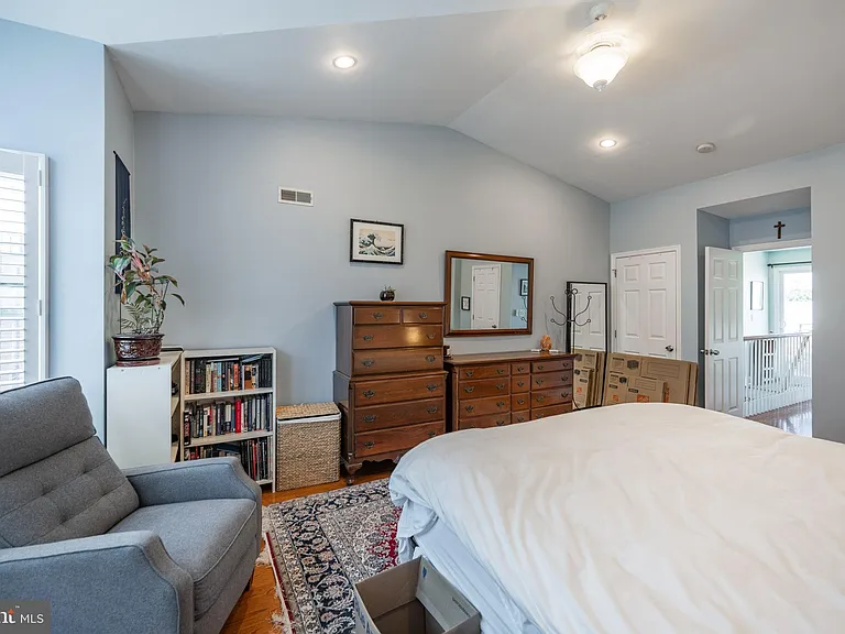2217 League St — Photo 29