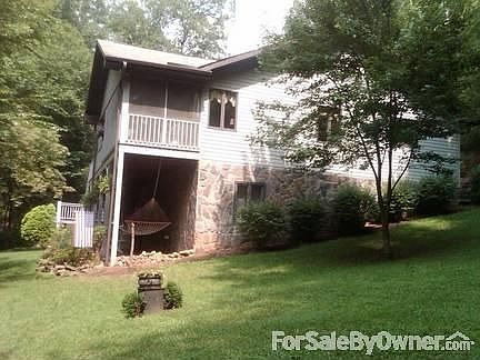 Spring 2010
						:
						Looking west. Home faces south for easy winter thaw and great sat TV signal.