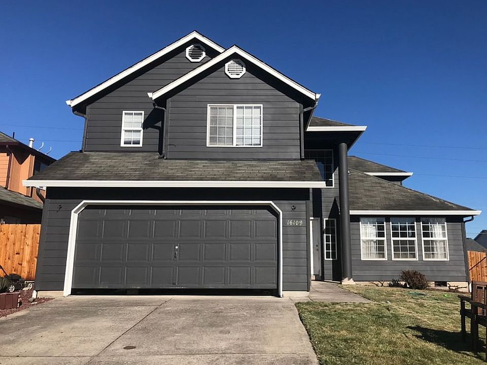 1st image of 16109 NE 72nd Cir