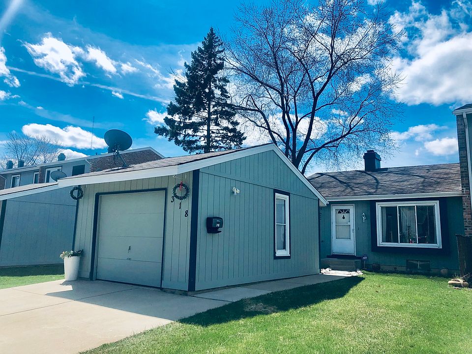 1st image of 318 Colony Green Dr