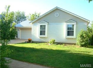 513 Red Bridge Ct, Ballwin, MO 63021