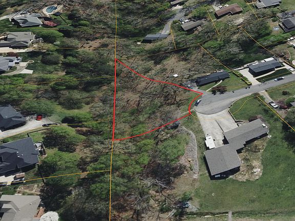 5th image of 8708 Lindy Ln
