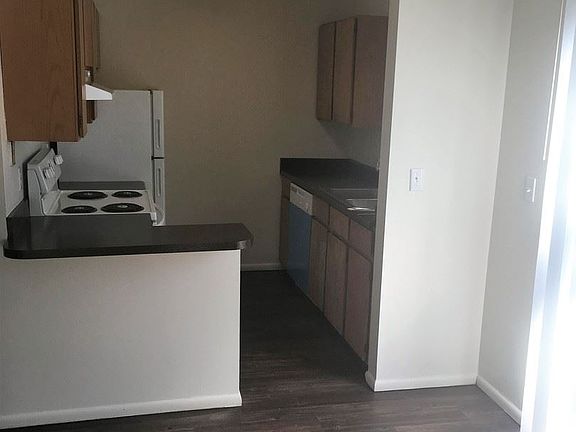 4th image of 2940 S 700 E APT 16