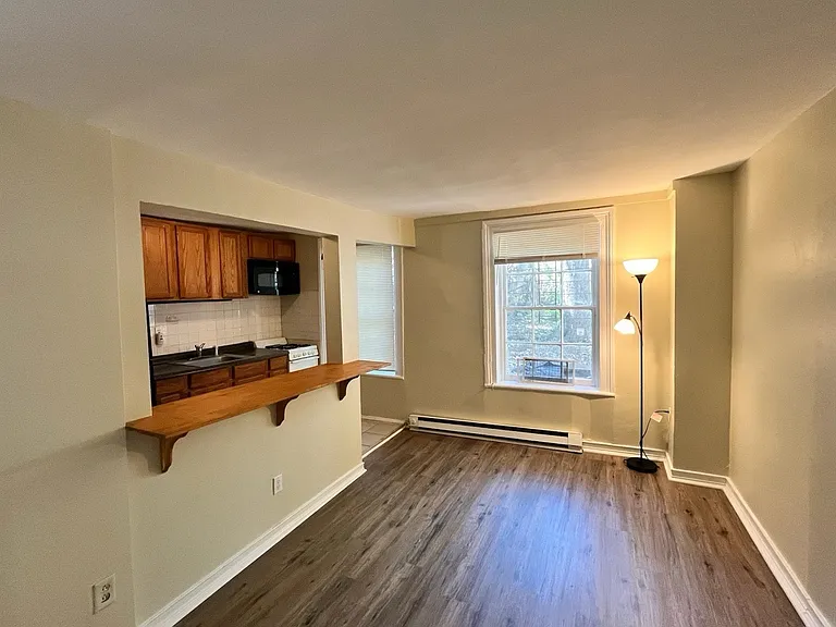 277 Grand St #2 — Photo 10