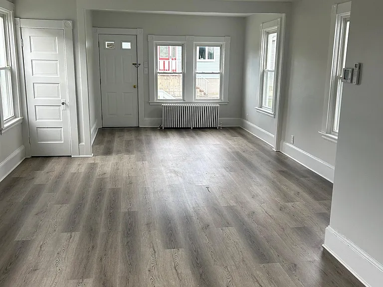 6 Cherry St — Photo 2