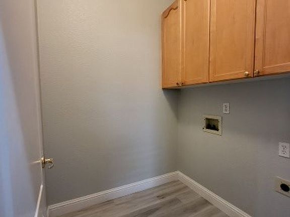 5th image of 2417 Dinwiddie Way
