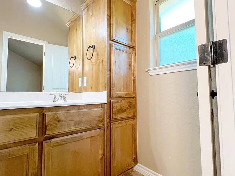 405 Sladecek Dr #B — Photo 20