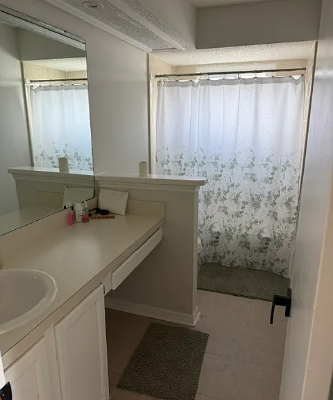 142 Hamilton Dr — Photo 35
