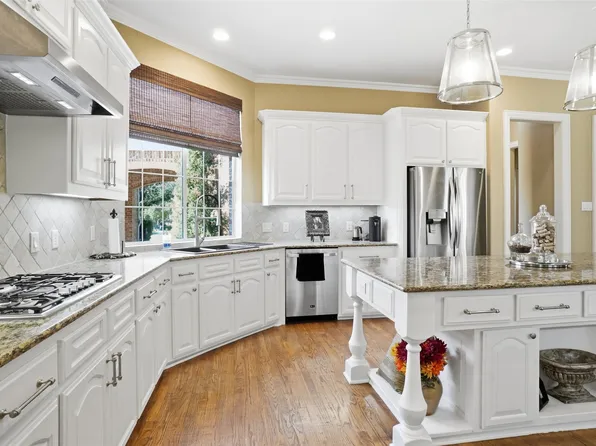 2100 Cedar Ridge Ct, Keller, TX 76248