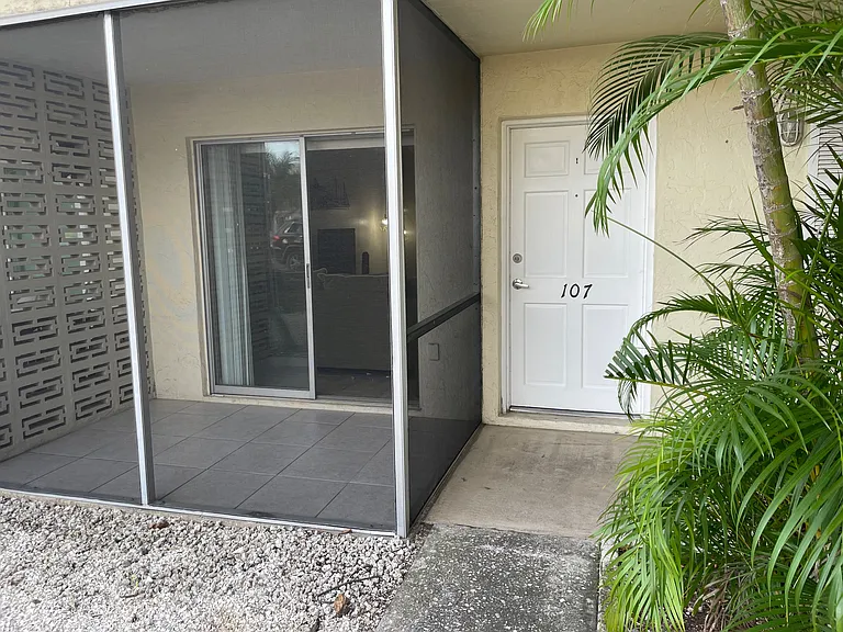 370 Base Ave E #107 — Photo 15