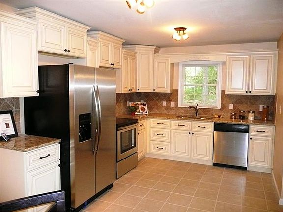 3rd image of 4582 Sherrington Ct