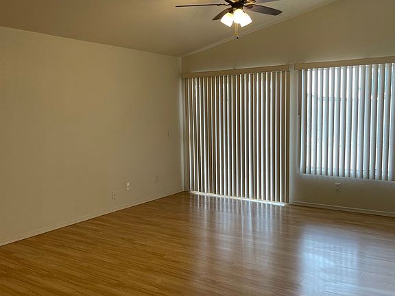 4th image of 8629 W Laurel Ln