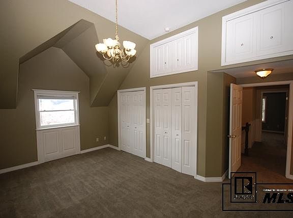 5th image of 2970 Laurel Ln
