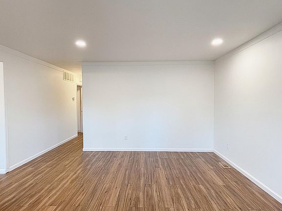 4th image of 1275 Dulong Ave