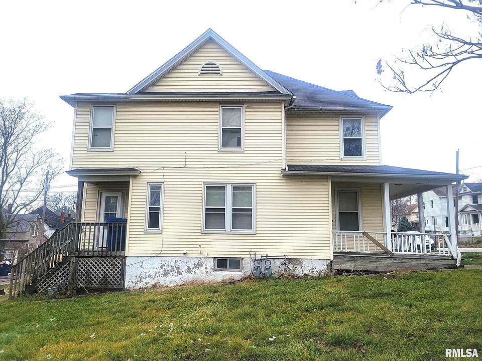 2nd image of 923 E 6th St