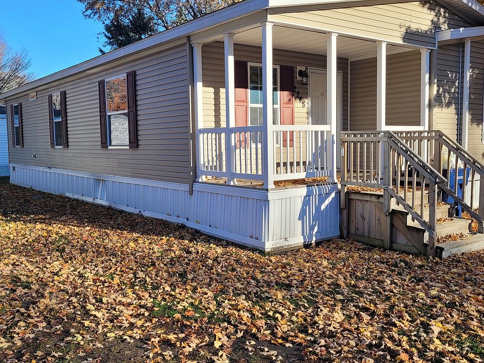 2nd image of 1585 Ray Blvd #162
