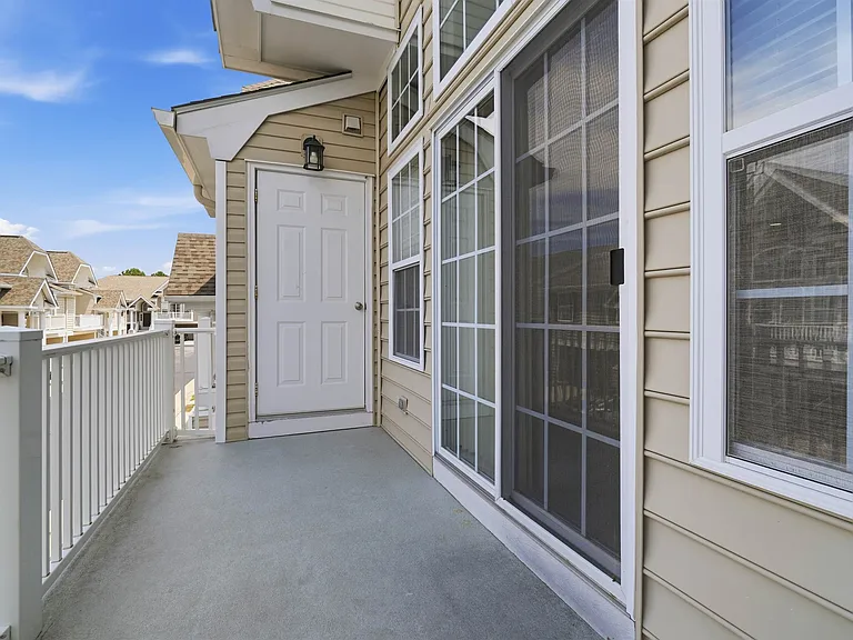 3715 Sutter St #11 — Photo 17