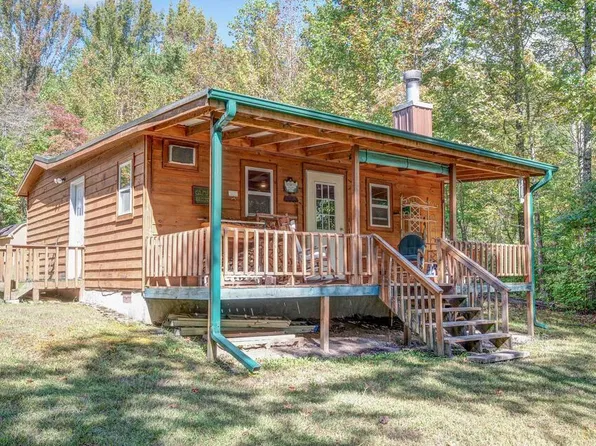 457 Johnson Cove Rd, Copperhill, TN 37317
