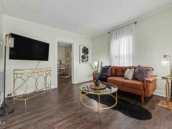 4th image of 911 Sells Ave