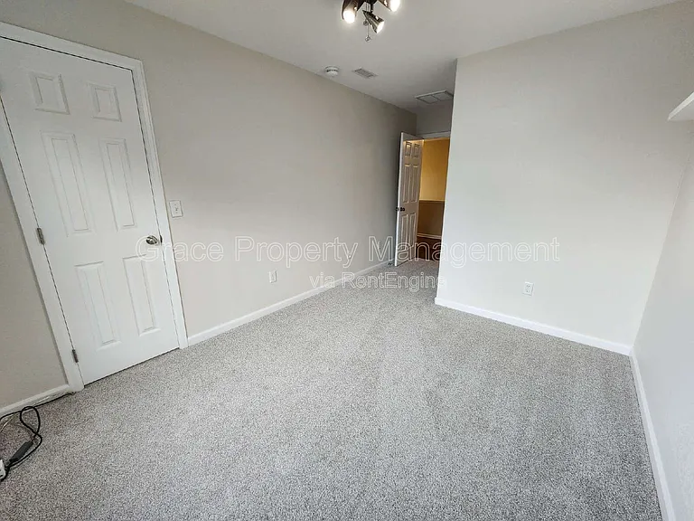 4731 Lucca Dr — Photo 12