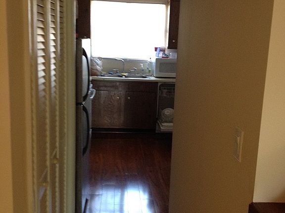 5th image of 2490 Hidden Cove Court #C