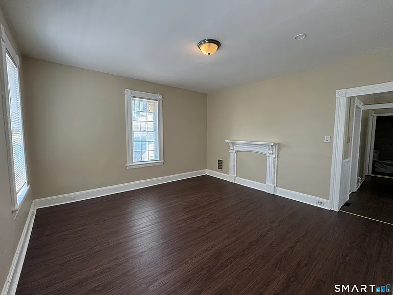 184 Pacific St — Photo 3