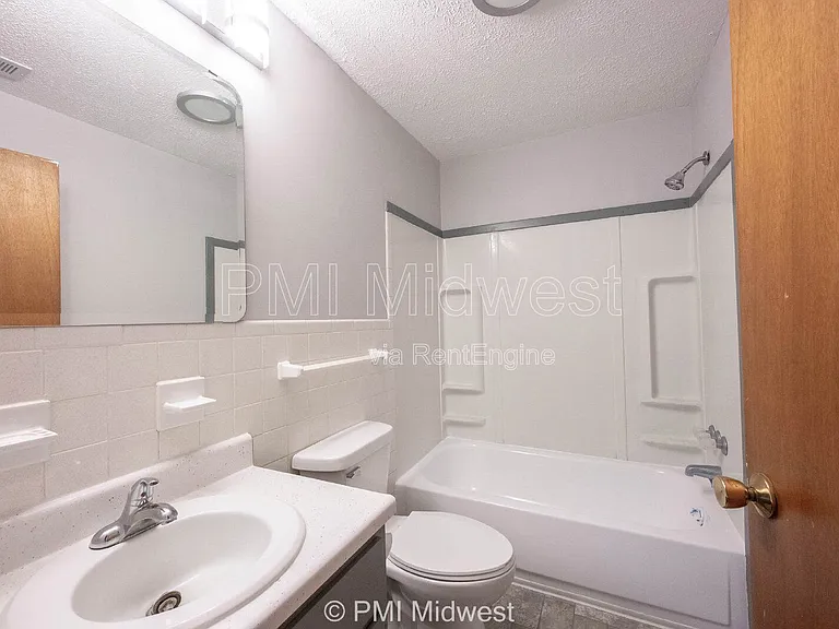 328 Progress Rd #B22 — Photo 10