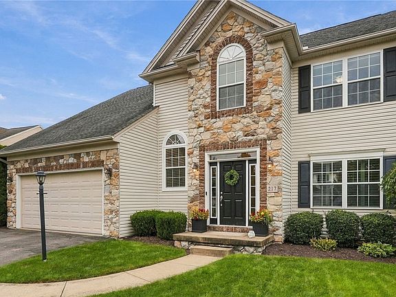 2nd image of 217 Windham Ln