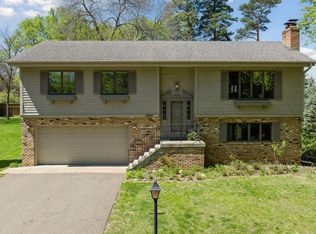 3400 Rainbow Dr, Minnetonka, MN 55345
