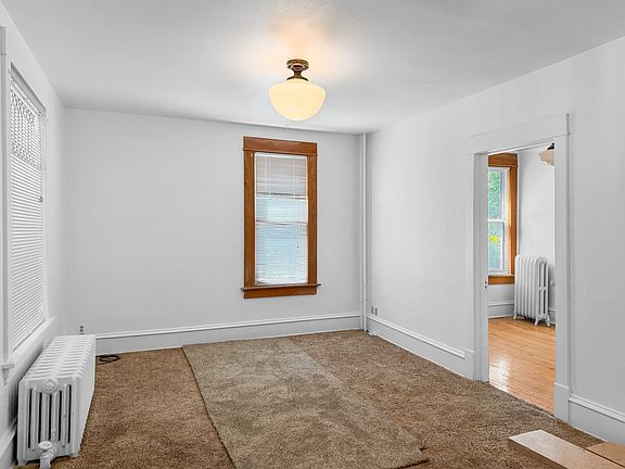 4th image of 1702 4th Ave N