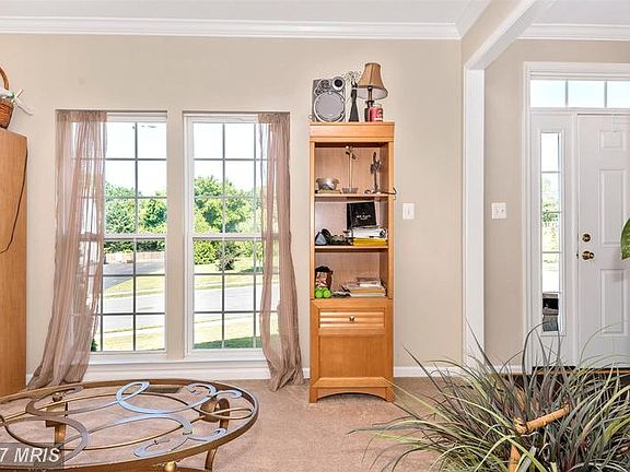 5th image of 1318 Huntley Cir