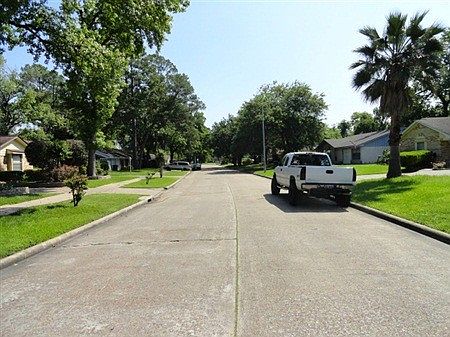2nd image of 7218 Pine Grove Dr