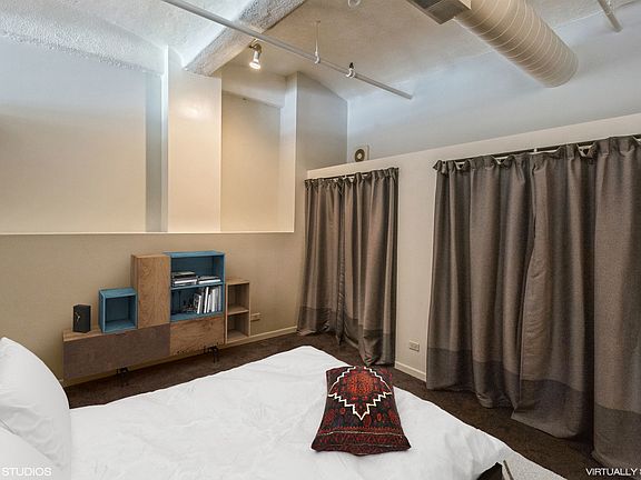 4th image of 633 S Plymouth Ct APT 908
