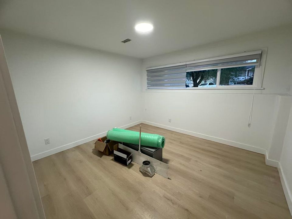 2nd image of 12100 229th St