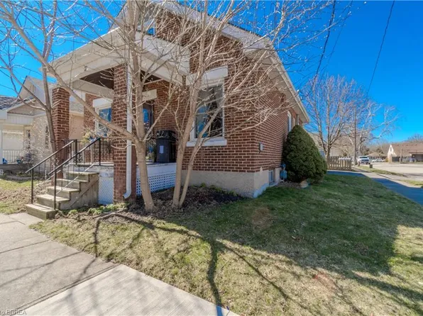 21 Wade Ave, Brantford, ON N3T 1W9