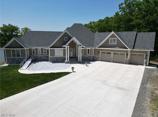 2754 SE River Rd, Lake Milton, OH 44429