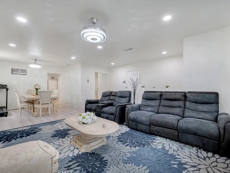 7701 Baird Ave — Photo 28