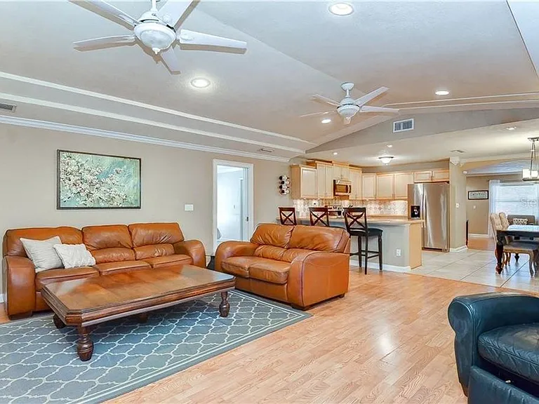 5121 Ellendale Ave — Photo 13