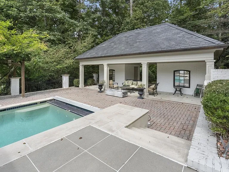 997 Davis Dr — Photo 107